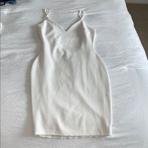 WINDSOR 🌸 WHITE DRESS 🌸